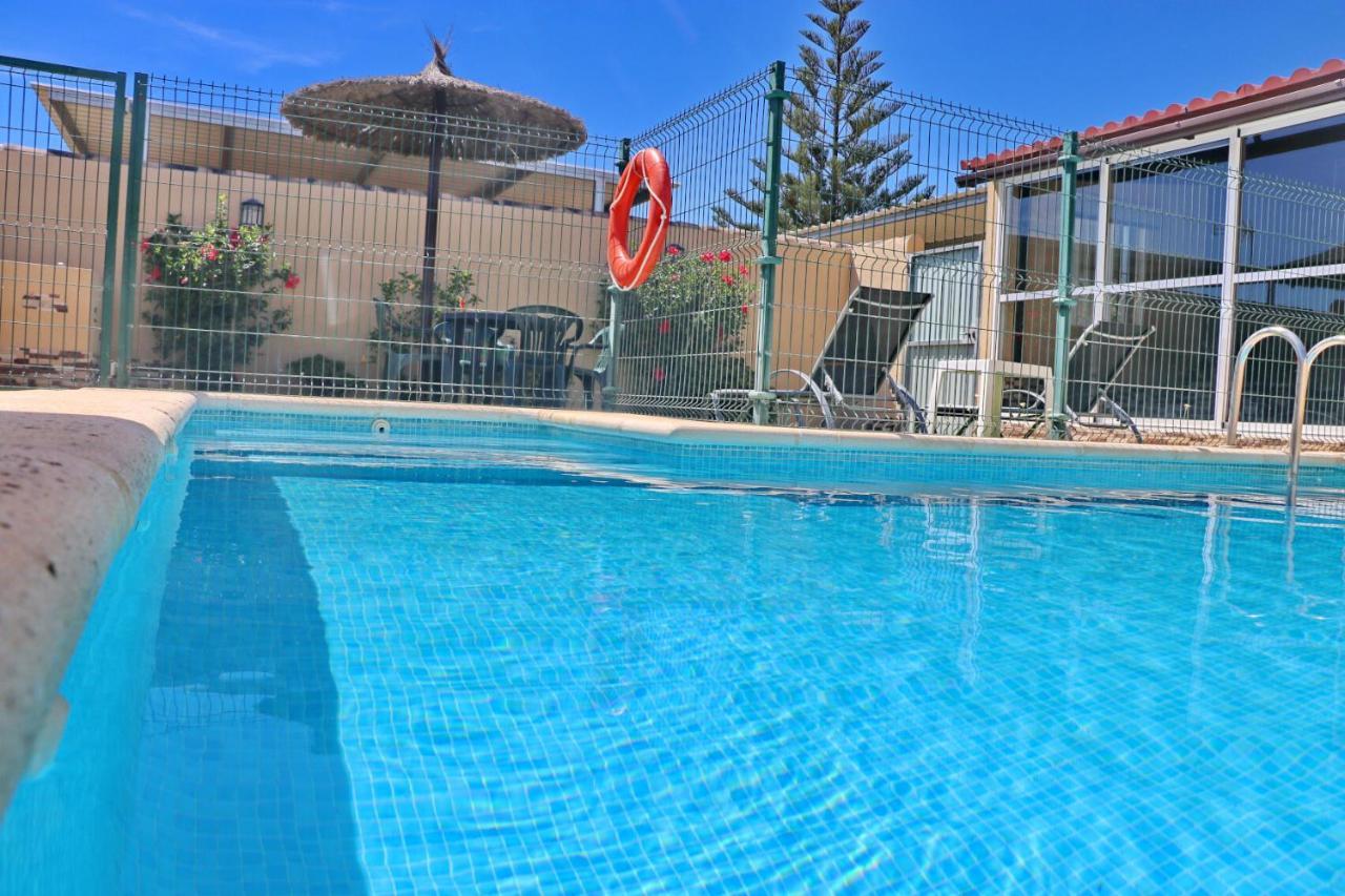 Bungalow Curro Pareja 97 Conil De La Frontera Exterior foto